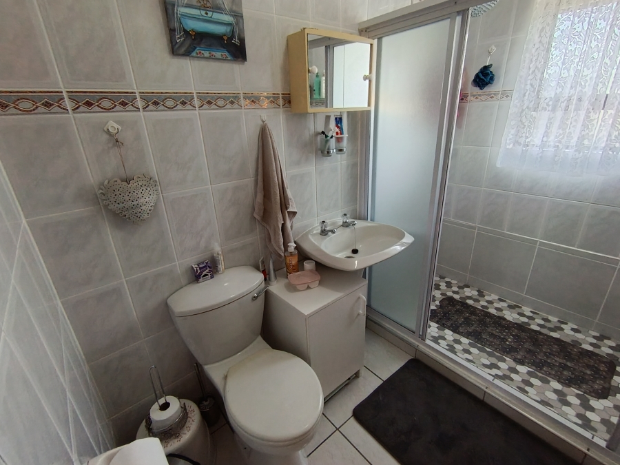 3 Bedroom Property for Sale in C Place Eastern Cape